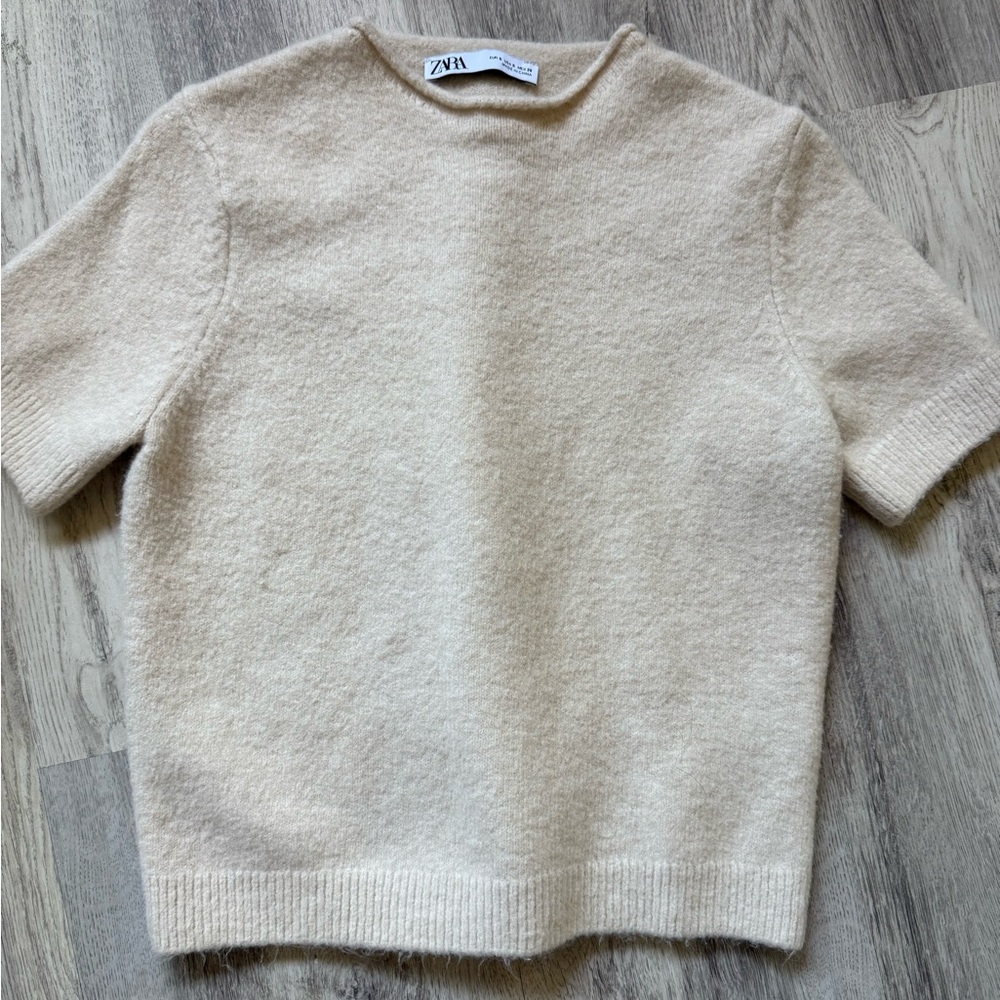 Zara Women's Soft Beige Crew Neck Sweater